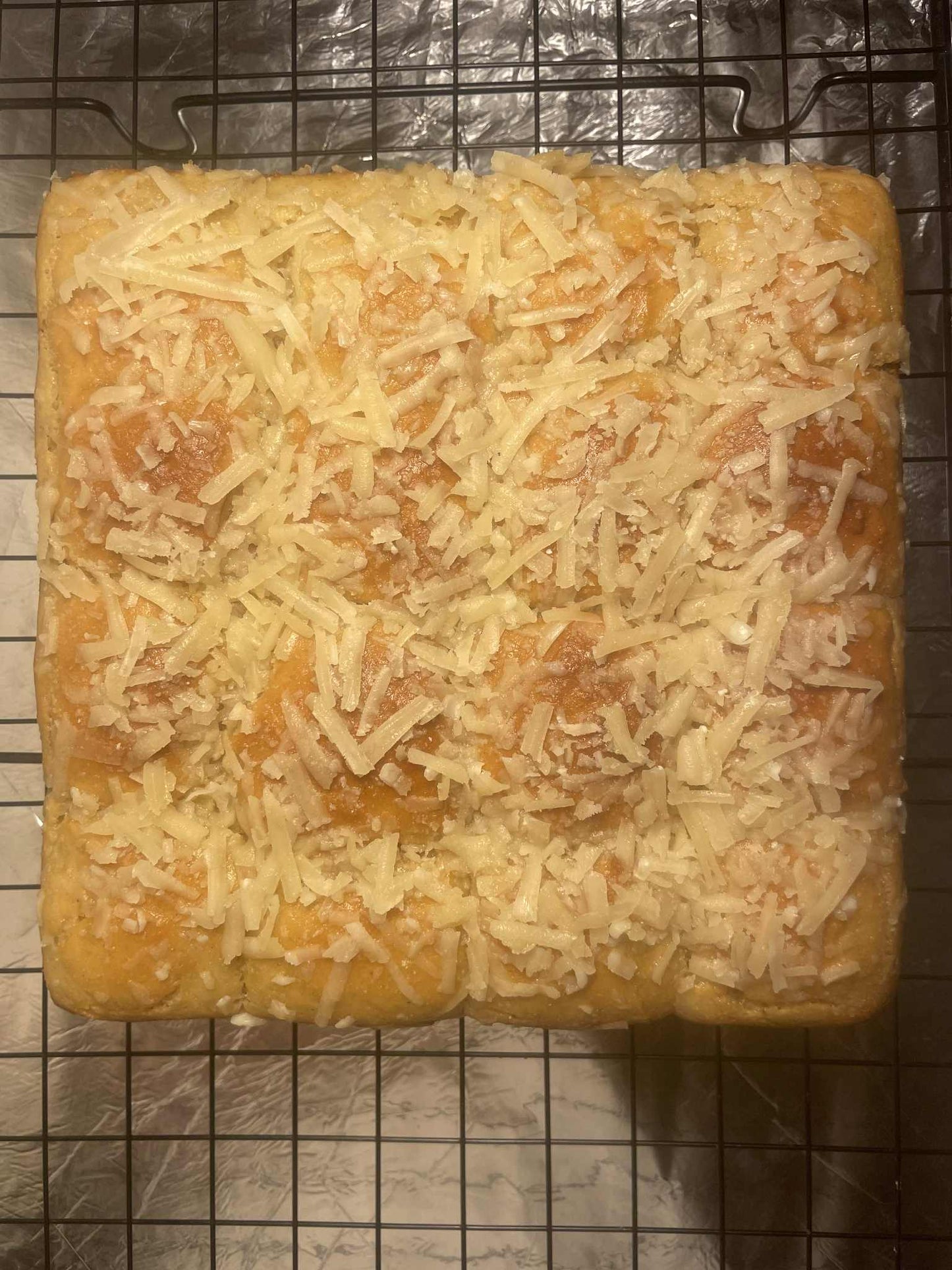 Gluten-Free Garlic Parmesan Pull-Apart Rolls
