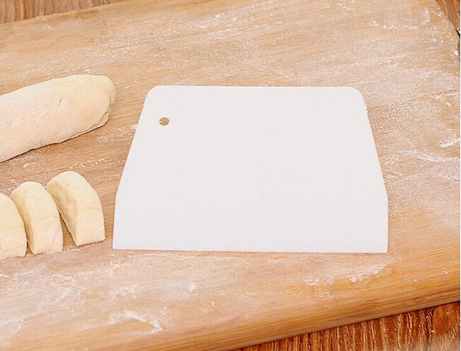 The Classic Pastry Dough Cutter